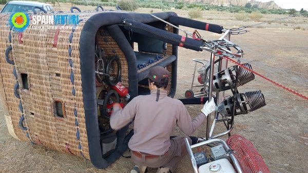 spainventure-hot-air-balloon-flight-at-guadix-50th-birthday-balloon-basket-fuengirola
